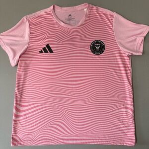 Adidas Men’s XL Pink Lionel Messi Inter Miami CF #10 tshirt/jersey